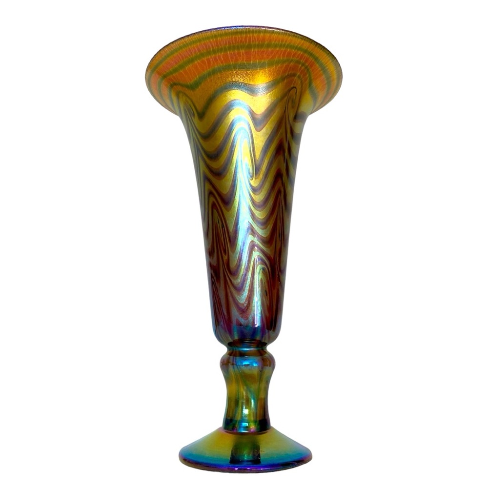 🚫SOLD🚫 Lundberg Studios • 9” Footed Rainbow Trumpet Vase Signed - Picture 6 of 7